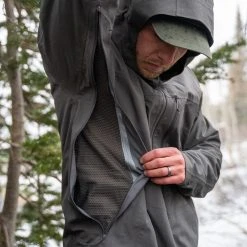 BlackOvis Hailstone Waterproof Rain Jacket (2022) 11 BlackOvis Hailstone Waterproof Rain Jacket (2022) -Superfeet Shop hailstone page 2